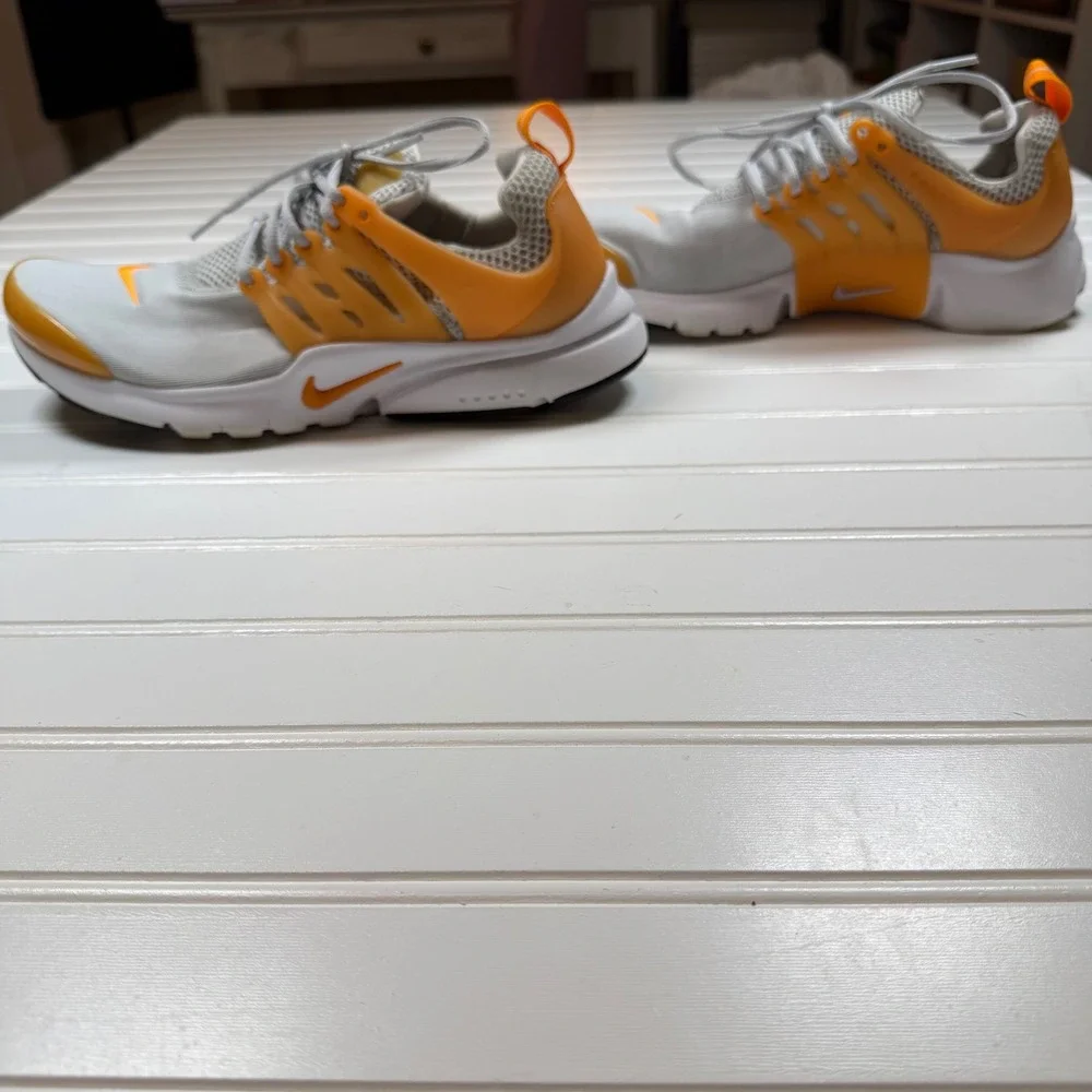 Nike Air Presto Grey Orange Youth 7Y Womens 8.5 Running Shoes 833878-004 - Picture 7 of 8